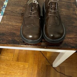 Ubekeen size 7.5, brown